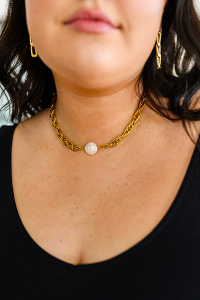 Ocean's Gold Shell Pendant Necklace